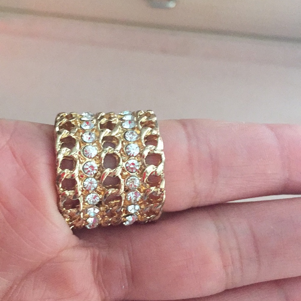 Oversized Ring - Picture 2 of 2
